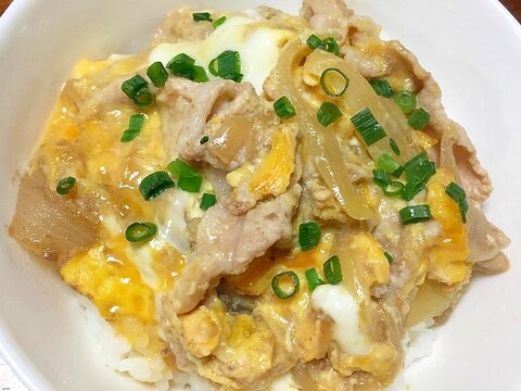 肉じゃがの残り汁で♪豚肉の卵とじ丼